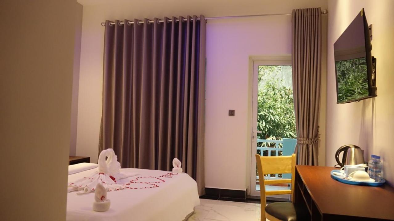 Hotel Sawadee Suorsdei Boutique Kampot Esterno foto